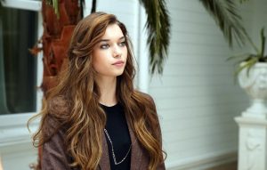 عفراء ساراتش أوغلي , عفراء ساراتش اوغلي معلومات , ويكيبيديا