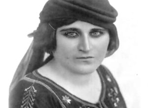 علياء المنذر ديانتها عمرها زوجها جنسيتها وفاتها معلومات عنها ويكيبيديا